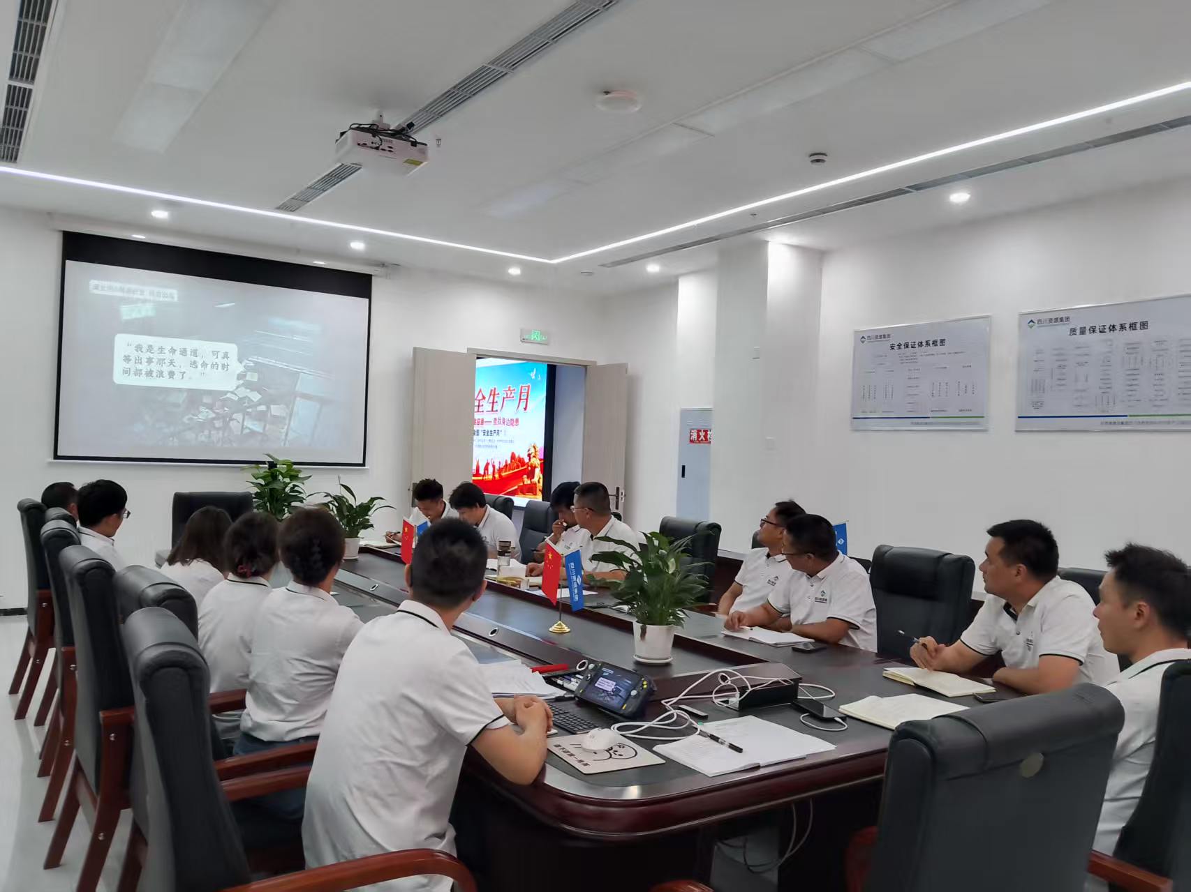 ԢĿ��ʾ����Ƭ