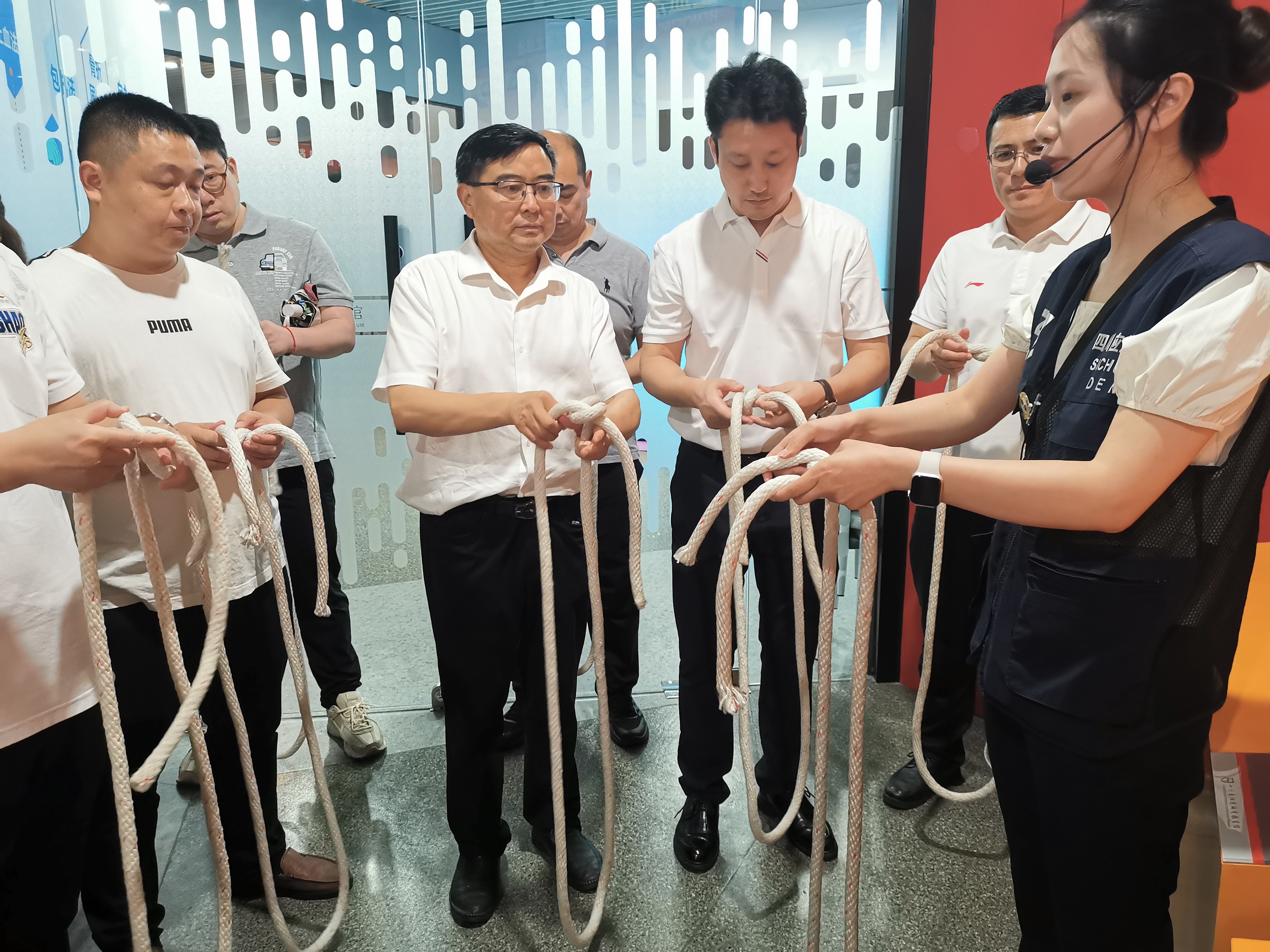 逃生绳索打结体验 逃生绳索打结体验