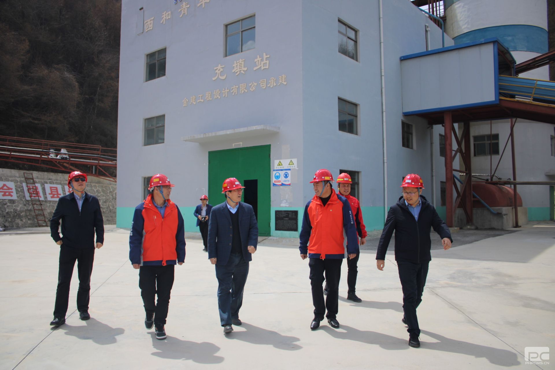 �۲��á�(�й���)���޹�˾����