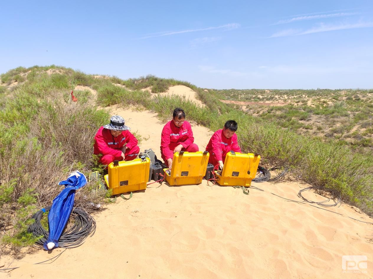 �۲��á�(�й���)���޹�˾����