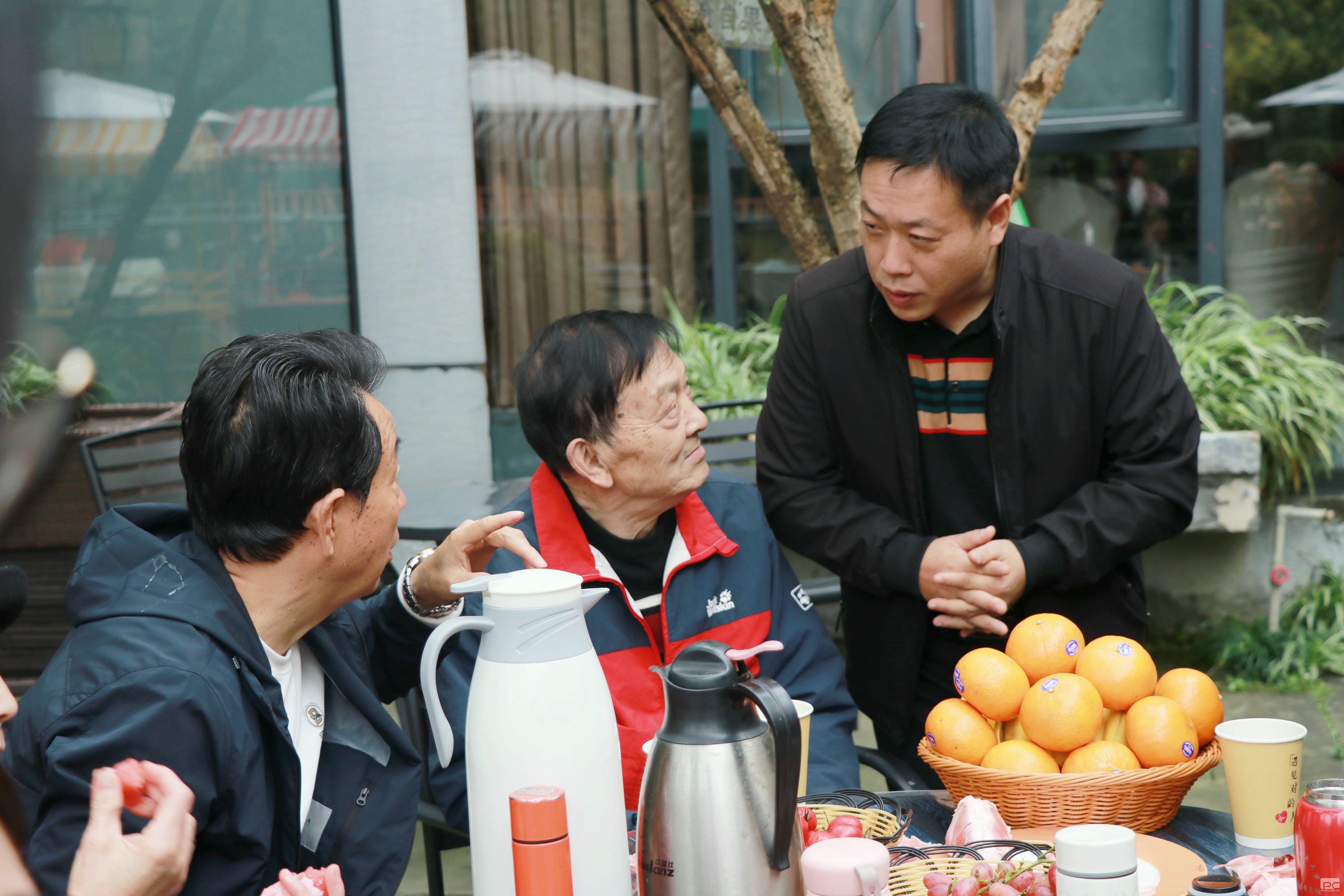 �۲��á�(�й���)���޹�˾����