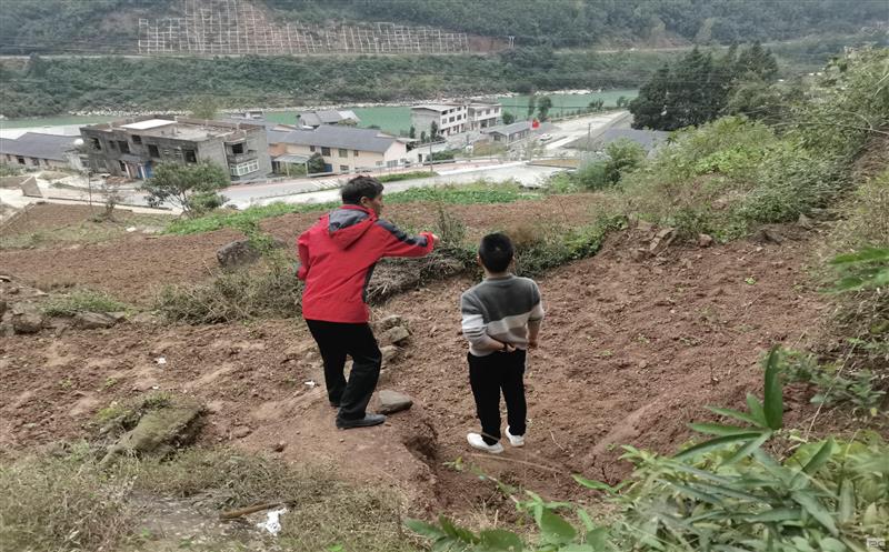 �������ܹ���ʦ÷�ع��������ͨ����ëԡ����Ϫ��۾ӵ��ɽ���¿��������Ŀ��չҰ��̤������