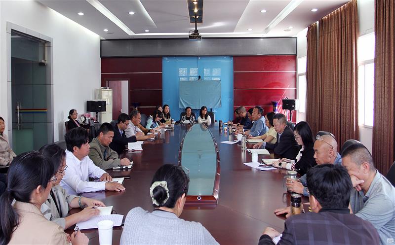 ������˾��չ�����˶�