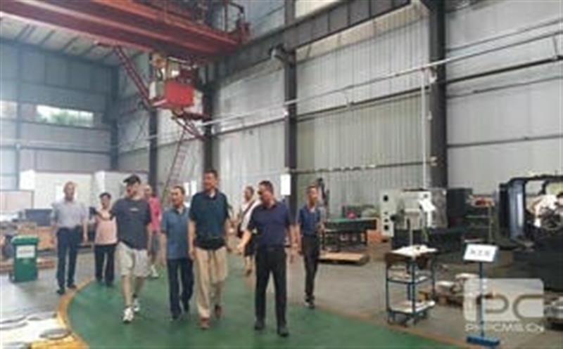 �������쿪չ�±�������ͬ־������̸�˶�