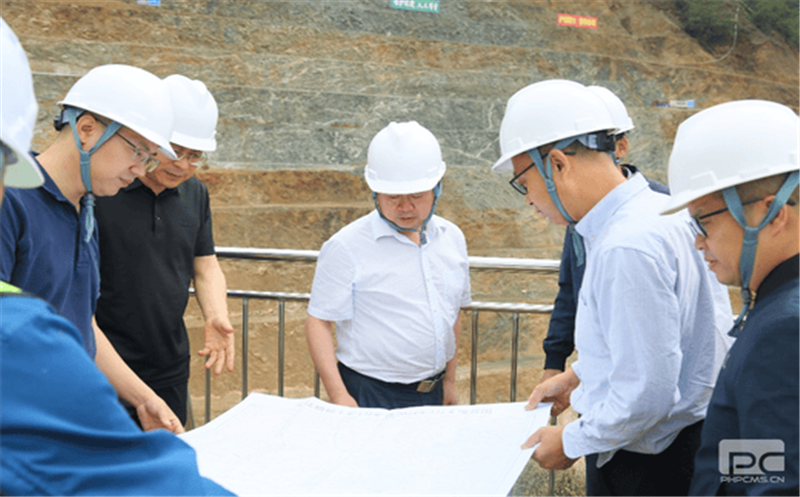 ʡ��Ȼ�۲���Ͷ�ʼ����쵼����½��ϡ����ɽ��չ������鲢�Ӳ��ɽ���������Ŀ