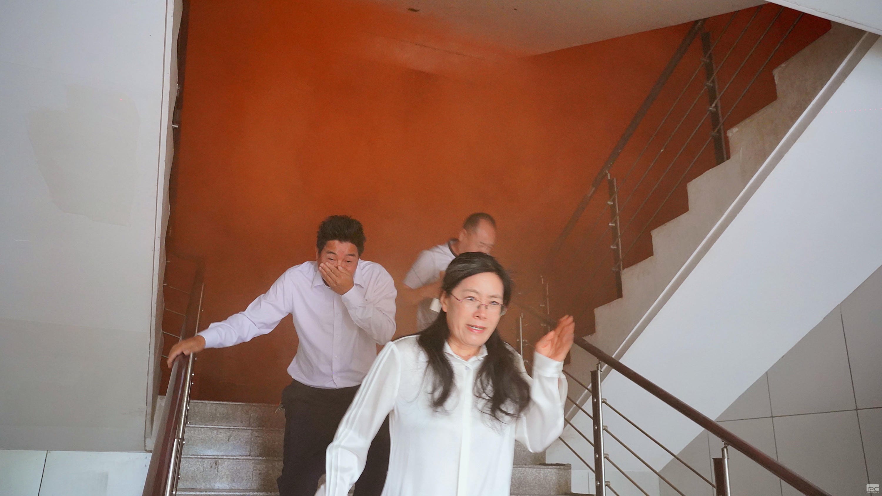 �۲��á�(�й���)���޹�˾����