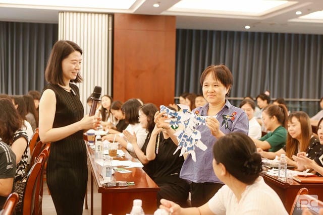 �۲��á�(�й���)���޹�˾����